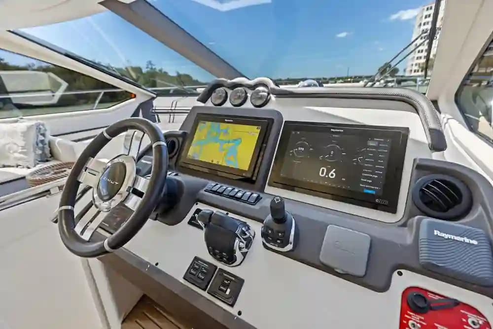 2015 Azimut 55S te koop in Naples, Florida Sport Cruiser 5