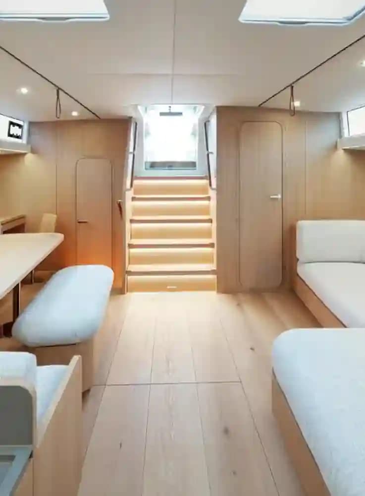 Y Yachts Y7 for Sale