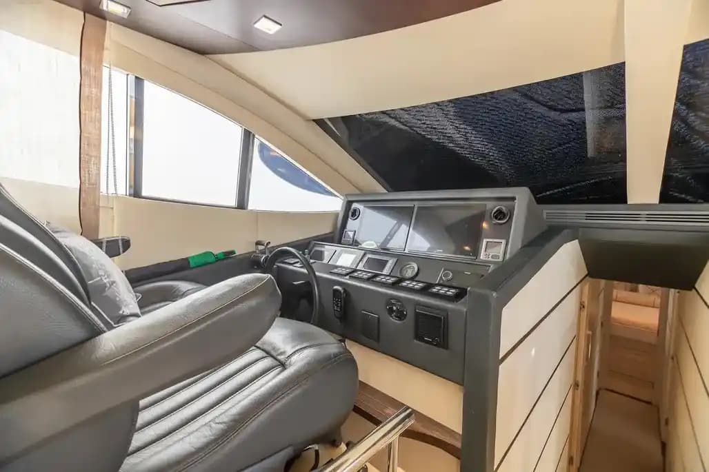 2009 Uniesse 68 Sport Yacht for Sale in Fort Lauderdale, Florida Sport Cruiser 5