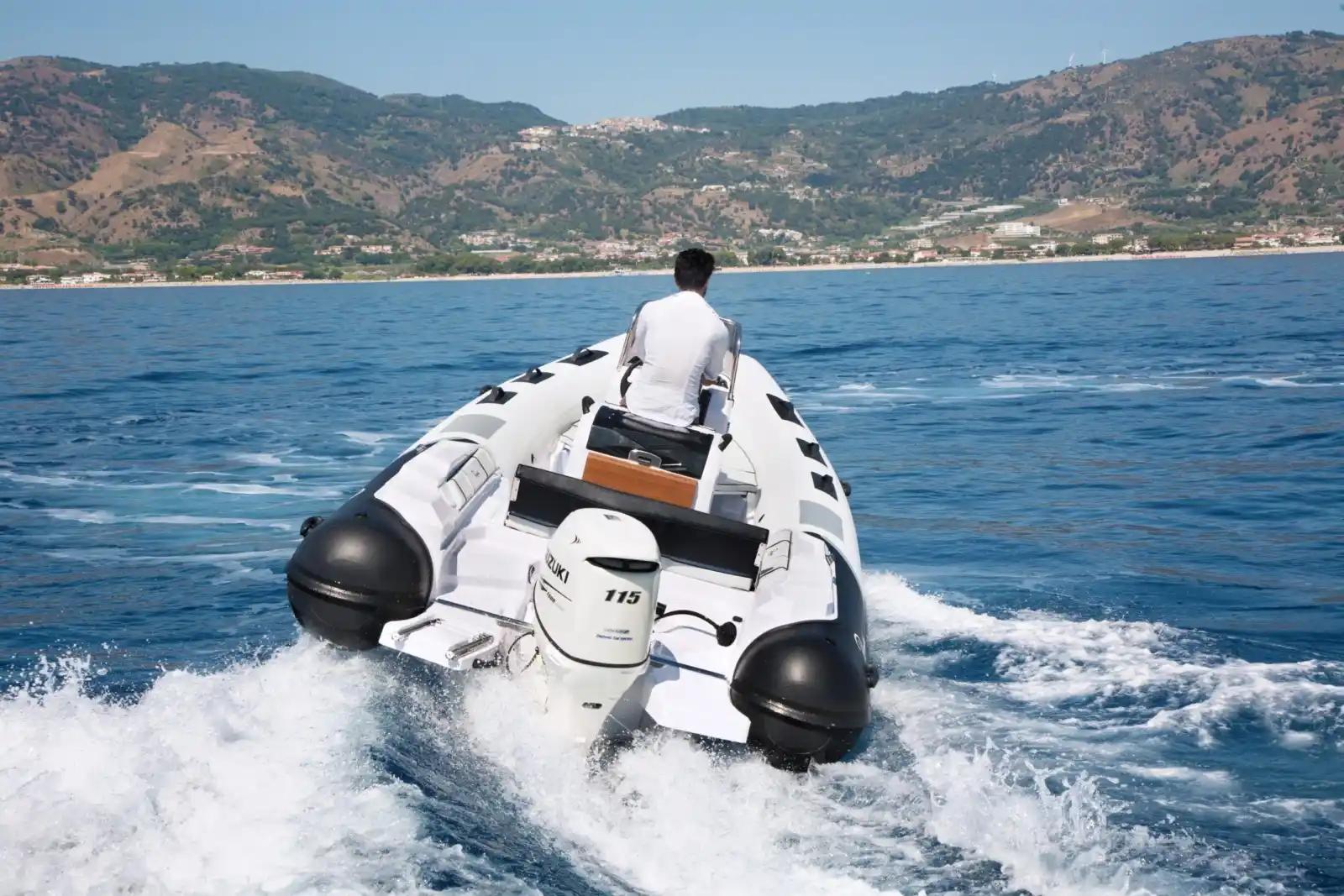 Ranieri International Cayman 21 Sport For Sale