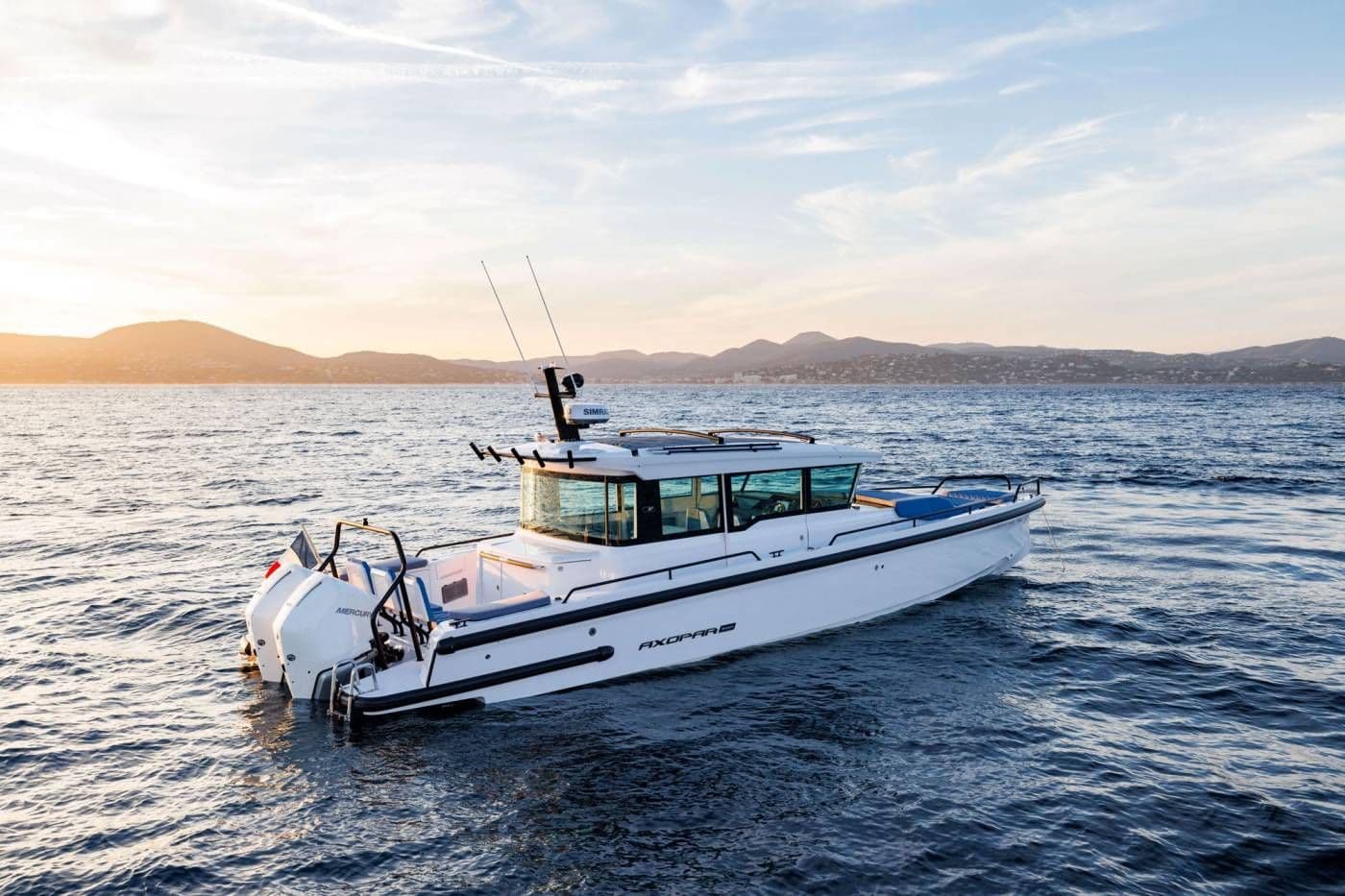 2025 Axopar 37 XC Cross Cabin Sold in San Diego, California Center Console 5