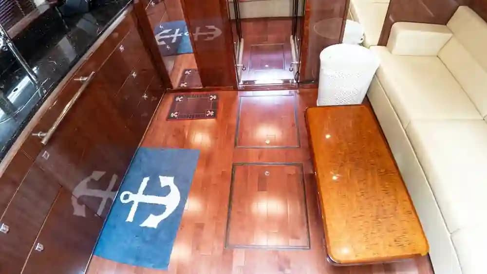 2009 Sea Ray Sundancer 470 for Sale in Milwaukee, Wisconsin Cruiser 4