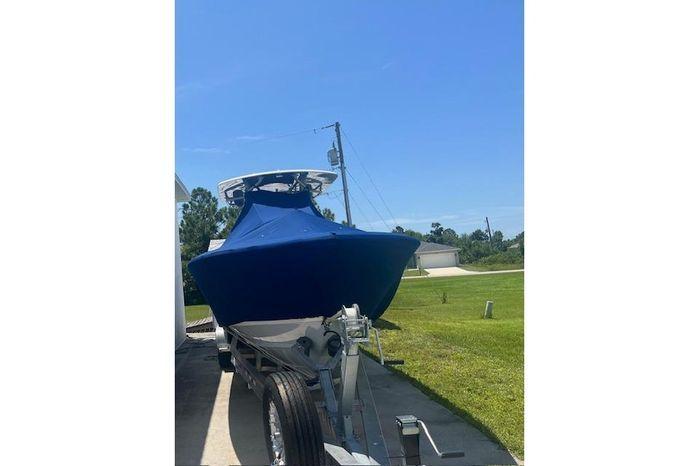 Contender 32ST in vendita