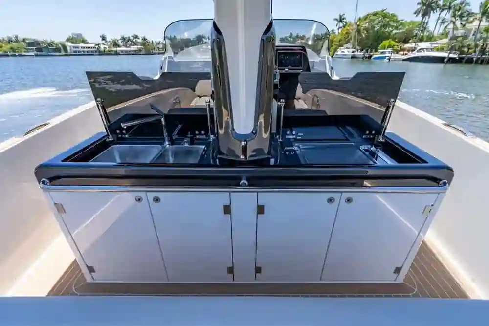 2024 Solaris Power 40 Open in vendita a Fort Lauderdale, Florida Walk-around Boats 3