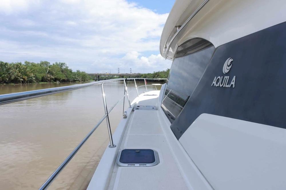 2023 Aquila 44 Yacht