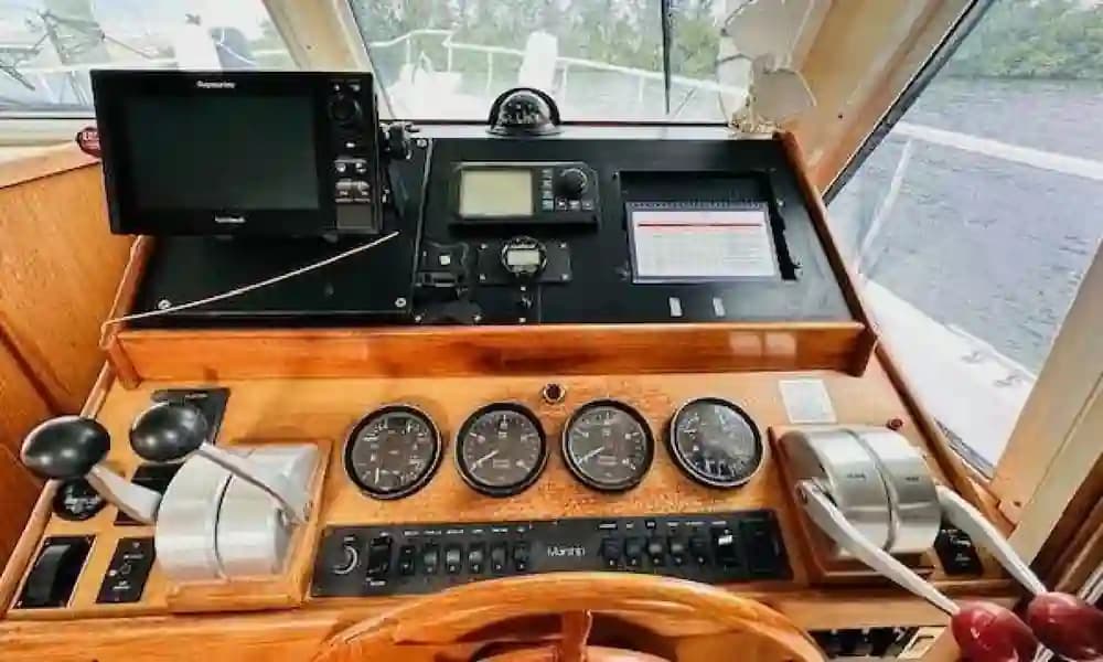 1999 Mainship 430 Trawler for Sale in Destin, Florida Trawler 3