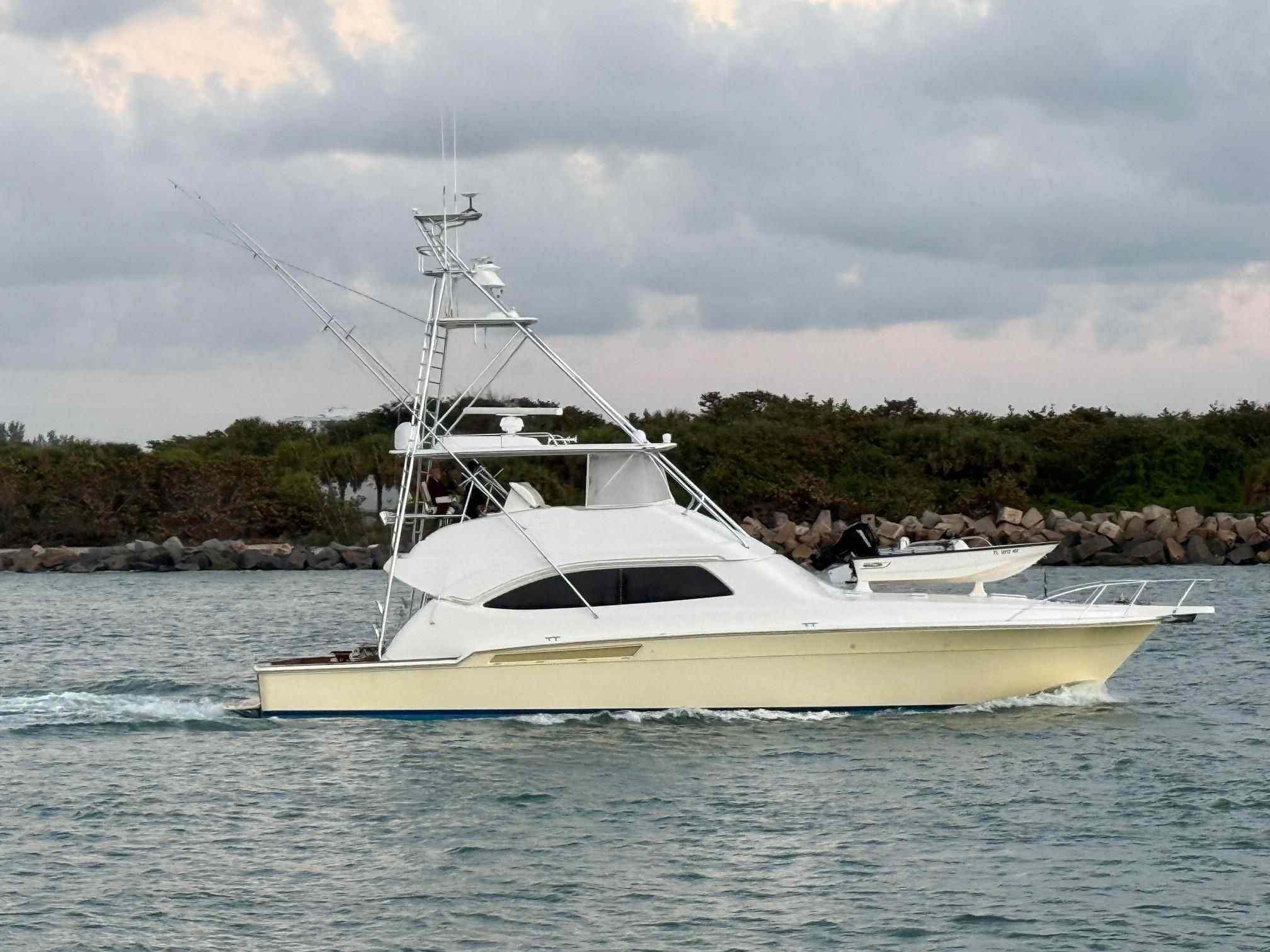 Yacht