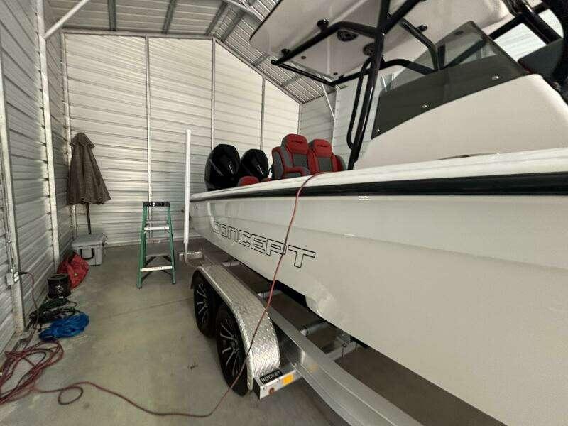 2025 Concept 27' Open Deck