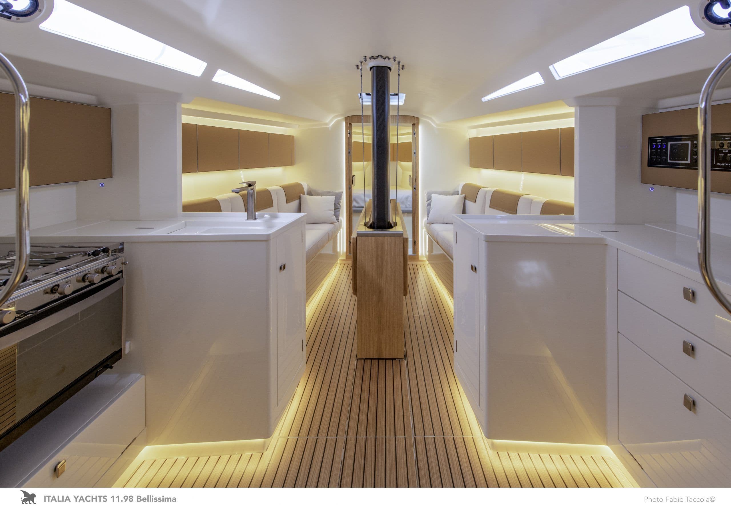 2025 Italia Yachts 11.98 Bellissima for Sale in Newport, Rhode Island Monohull 3