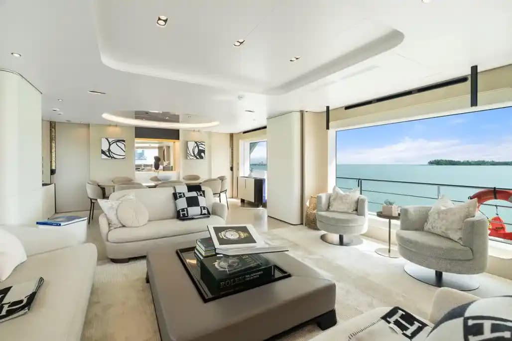 2022 Azimut Grande 32M zum Verkauf in Miami Beach, Florida Flybridge 1