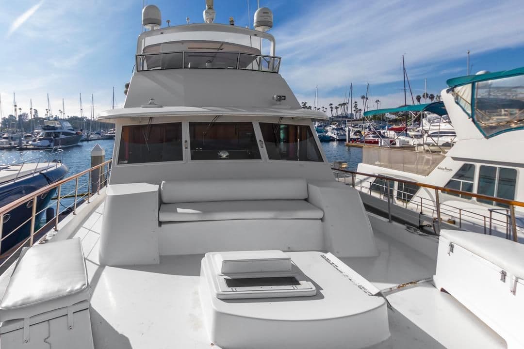 Hatteras 70 Extended Deckhouse For Sale