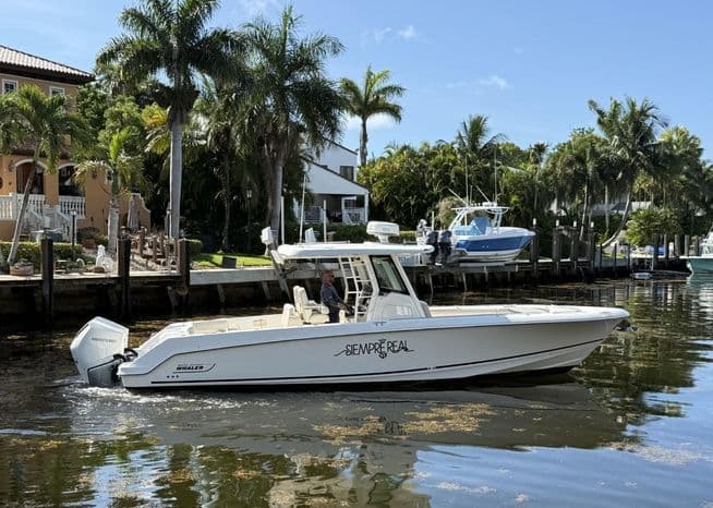 Boston Whaler 330 Outrage for Sale