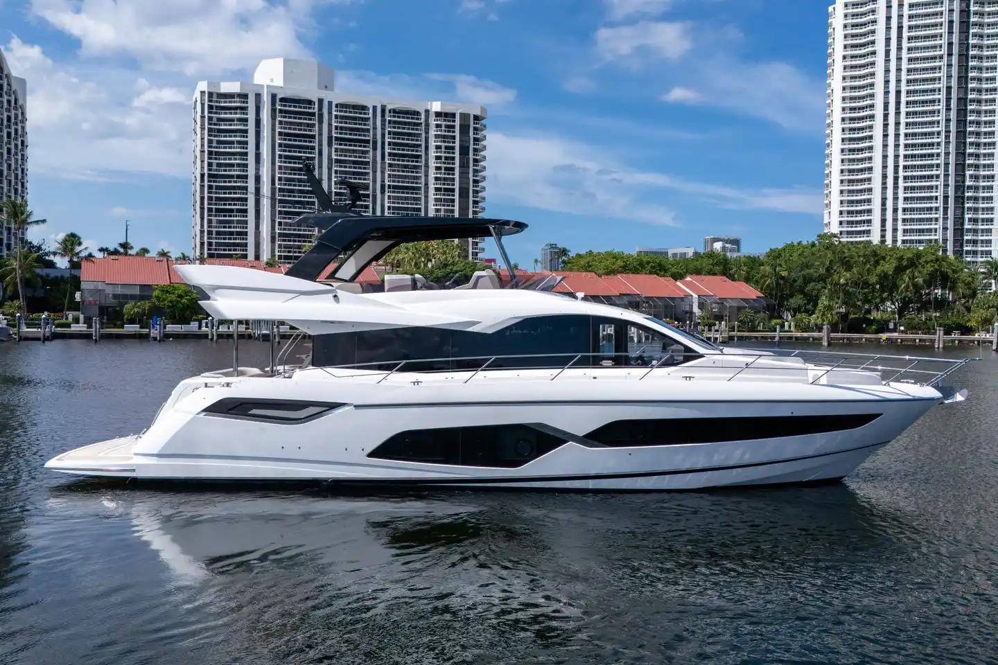 Sunseeker Manhattan 68 For Sale