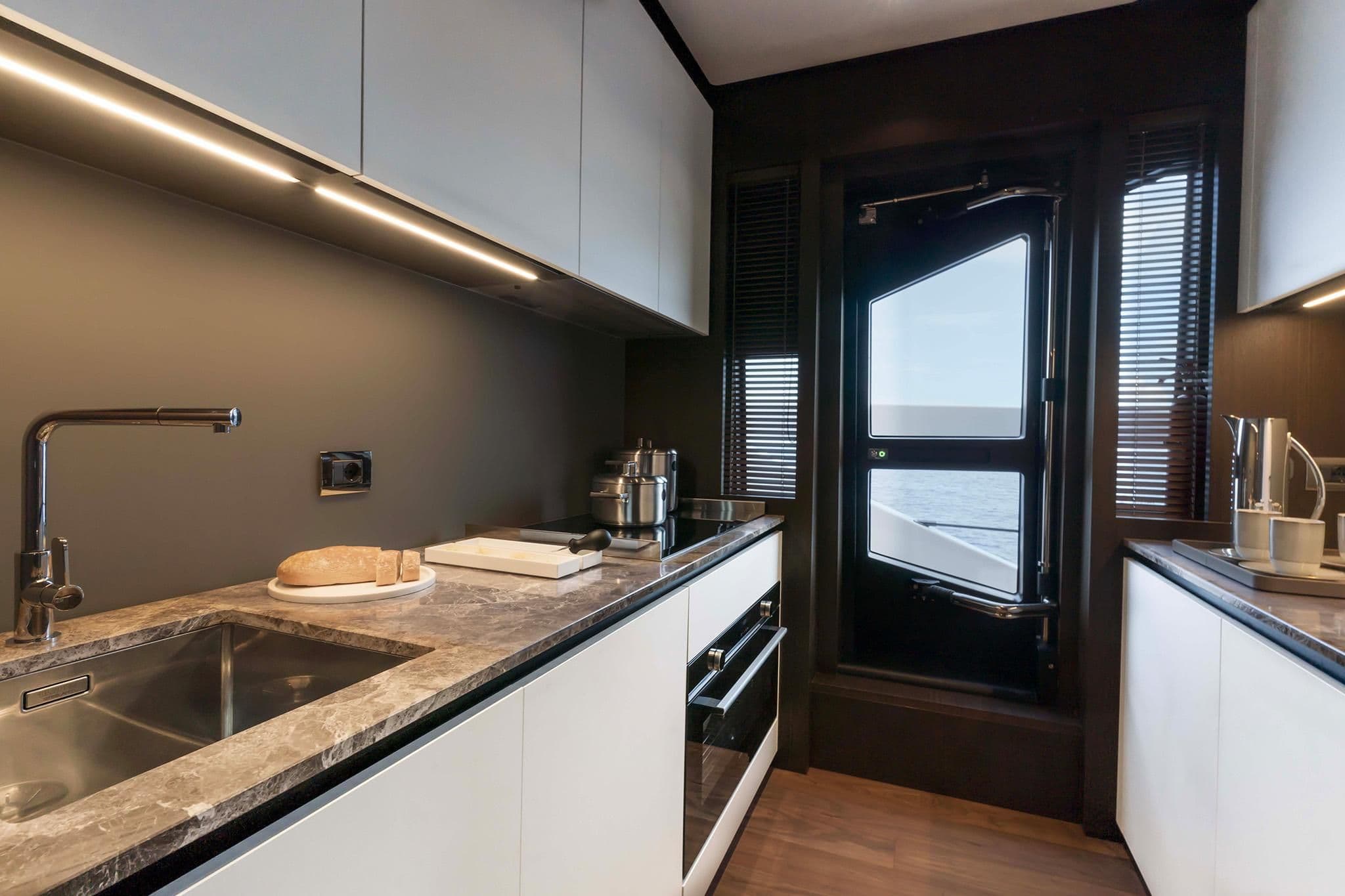 2023 Ferretti Yachts 860 à vendre à Valletta, MT Flybridge 4