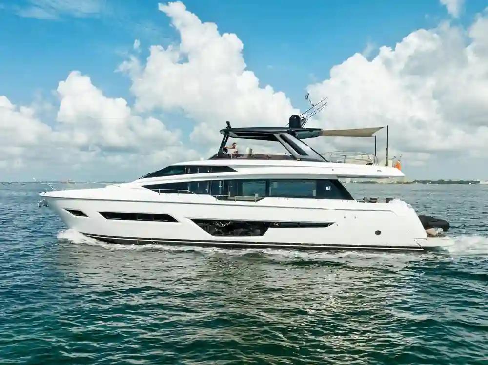 Ferretti Yachts 780 For Sale