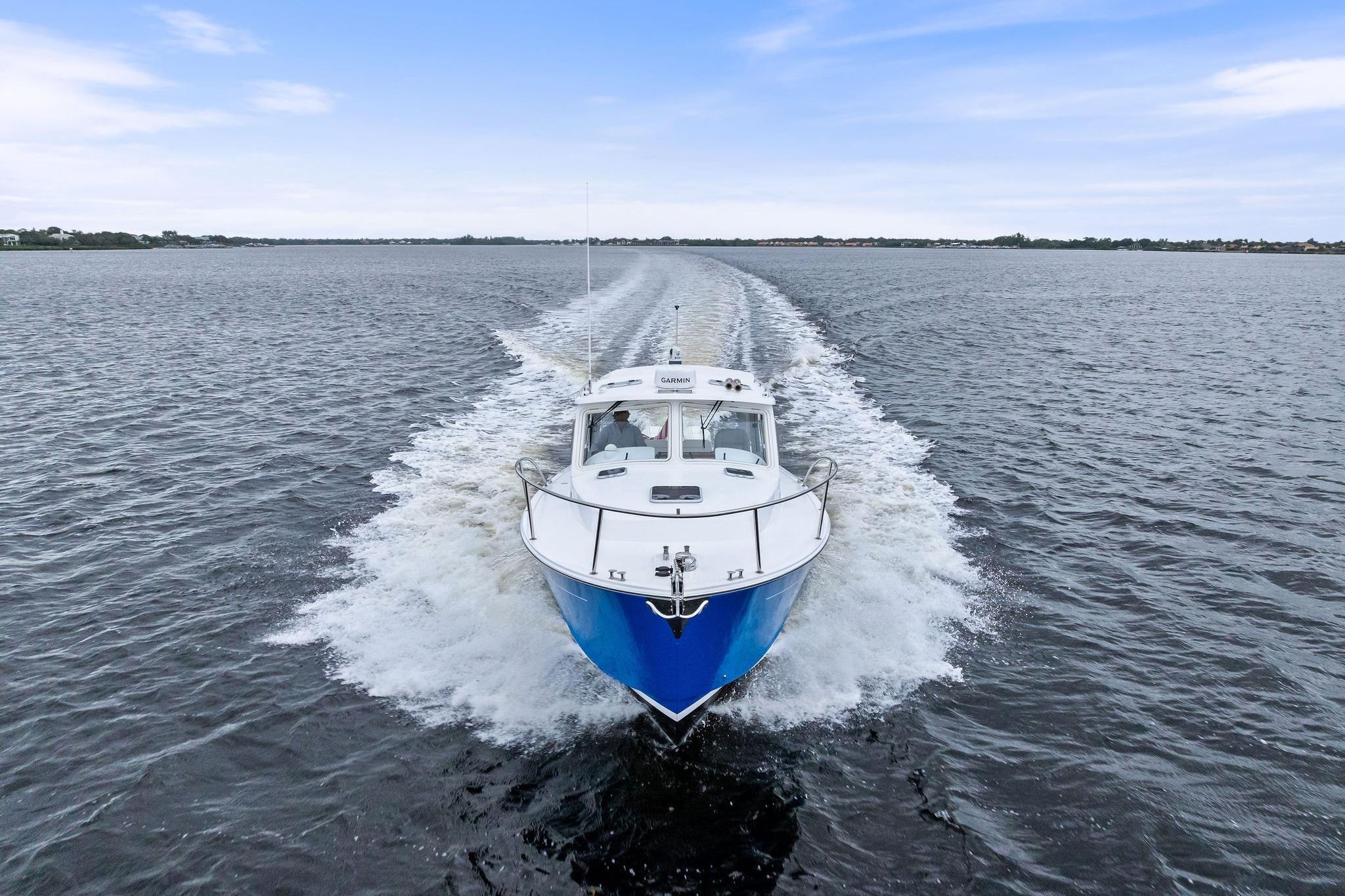 MJM Yachts 35 For Sale