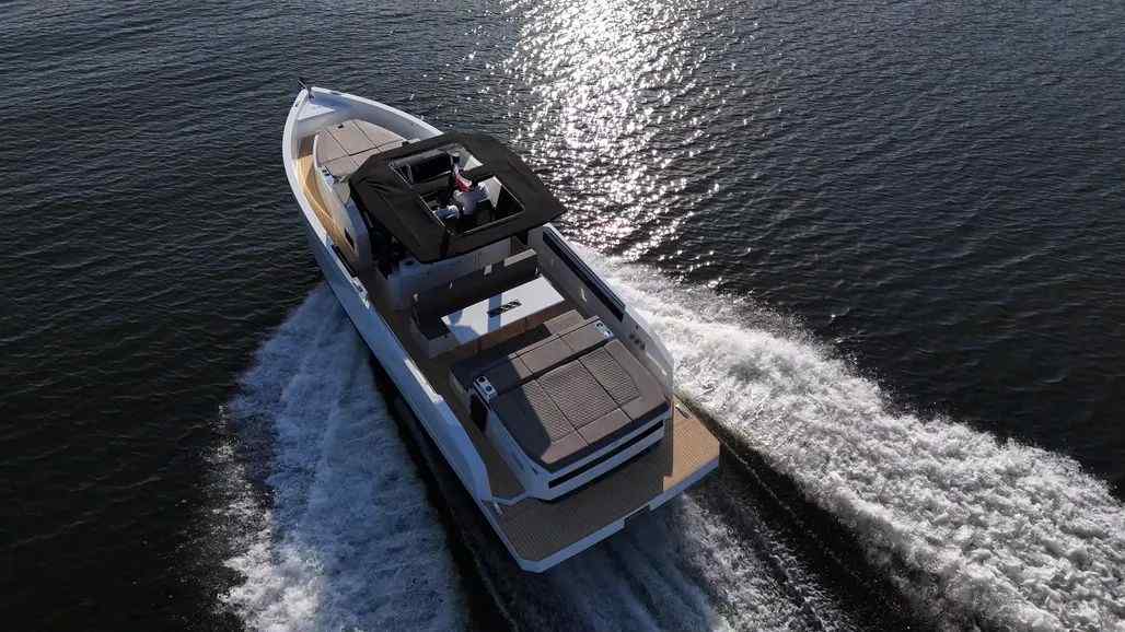 Yacht