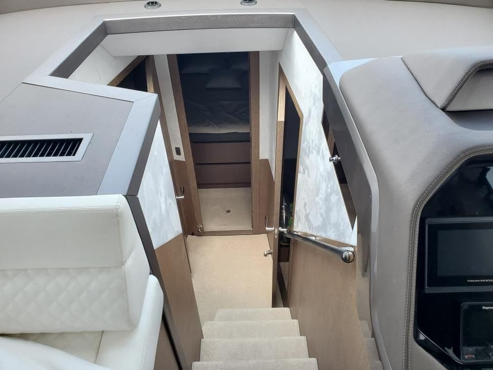 2020 Galeon Yachts 500 Fly zum Verkauf in Glen Cove, New York Flybridge 5
