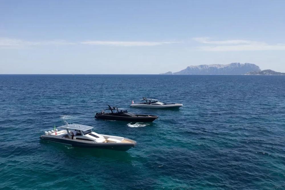 2024 Novamarine Black Shiver 160 - Sterndrive