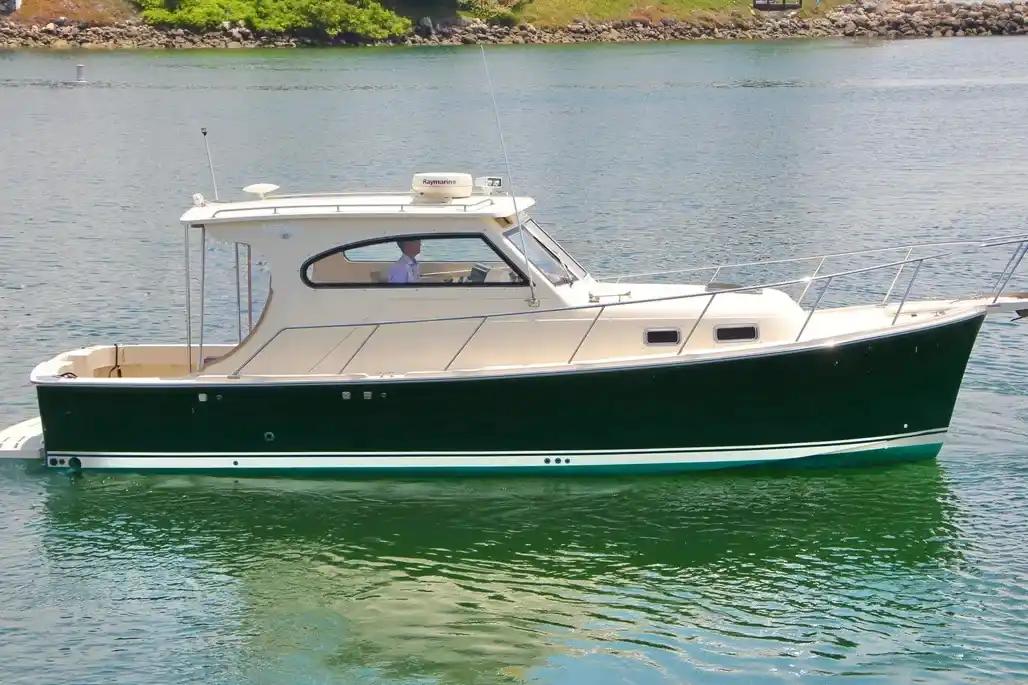 Mainship Pilot 30 II Sedan For Sale