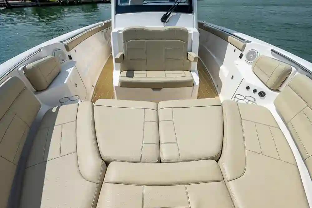 2018 Pursuit S 328 Sold in Miami Beach, Florida Center Console 4