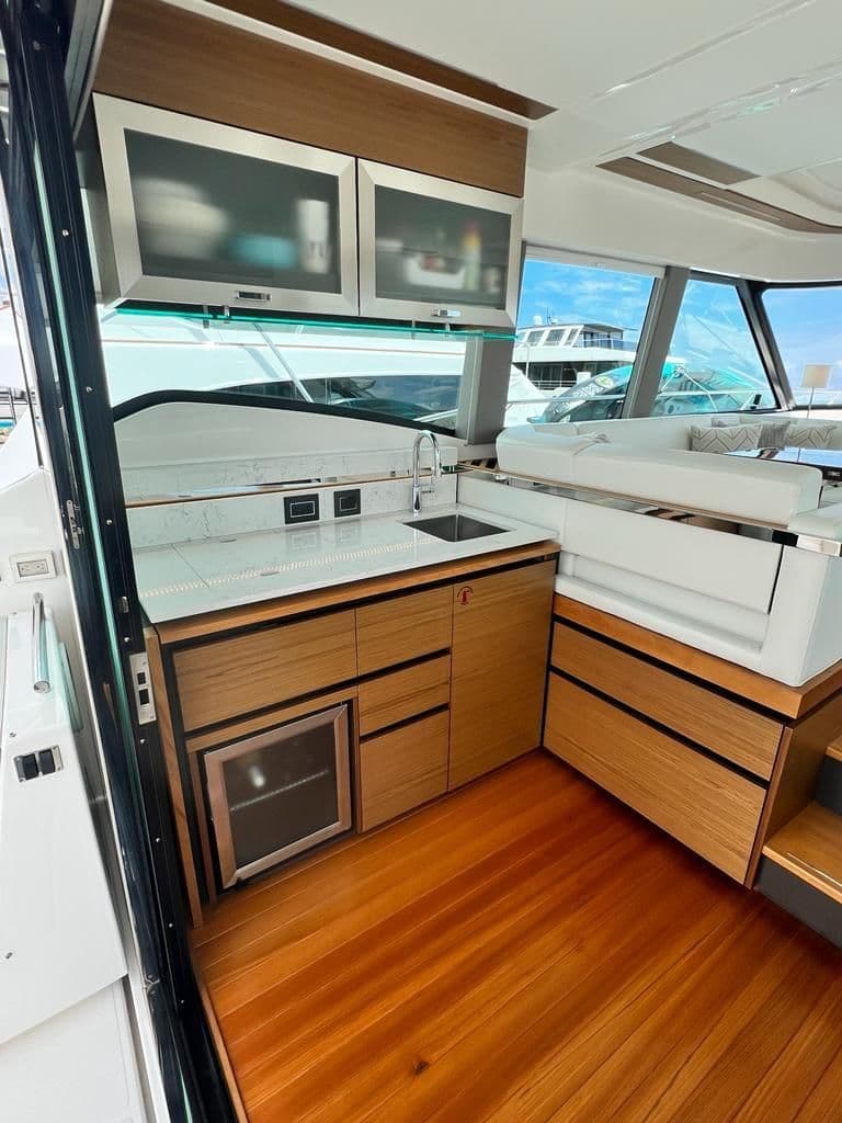 2023 Tiara Yachts C49 Coupe for Sale in Fajardo, PR Motor Yacht 1