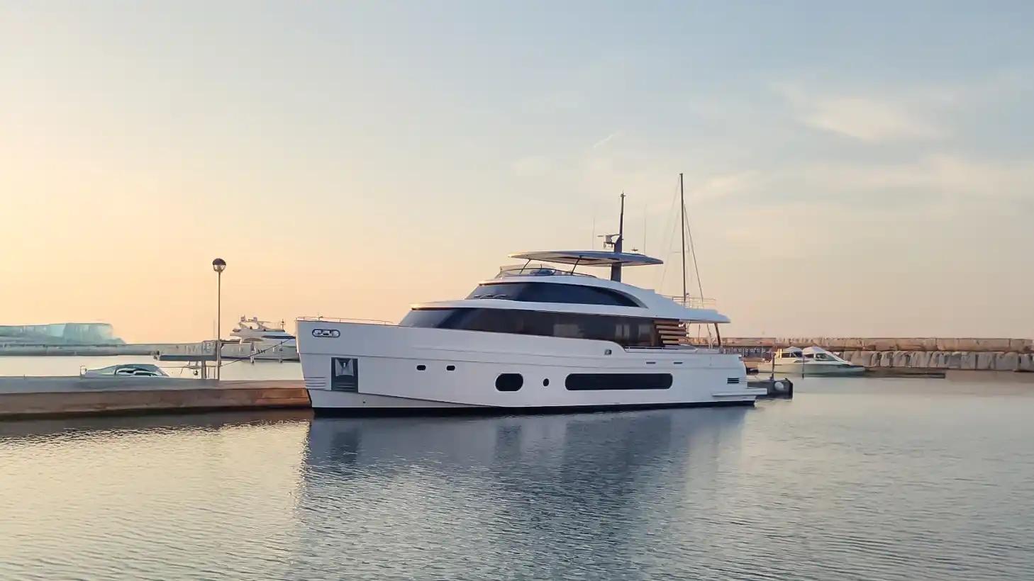 Azimut Magellano 25M For Sale