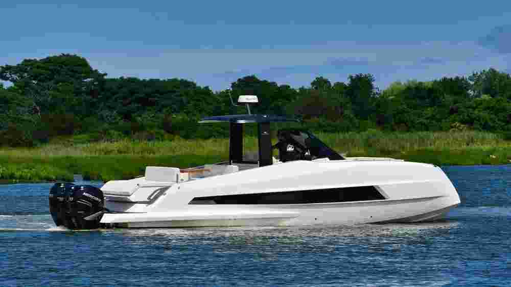 2023 Astondoa 377 Coupe Outboard