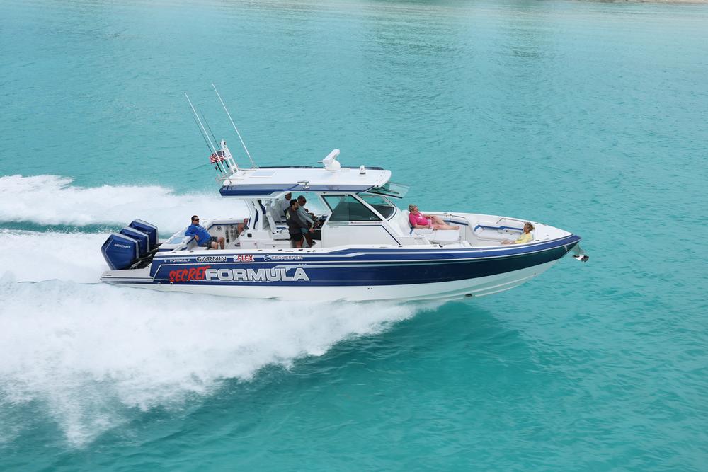 2025 Formula Boats 387 Center Console Fish