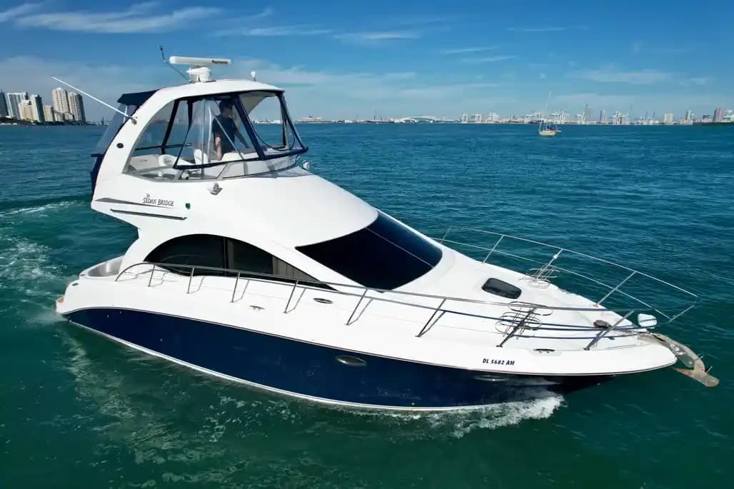 Sea Ray 360 Sedan Bridge for Sale