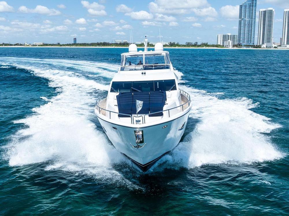 2019 Sunseeker 86 Yacht