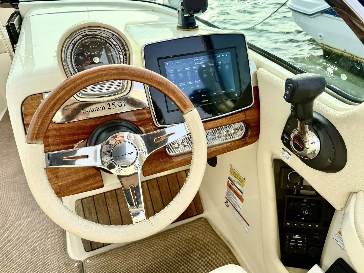 Chris-Craft Launch 25GT a la venta