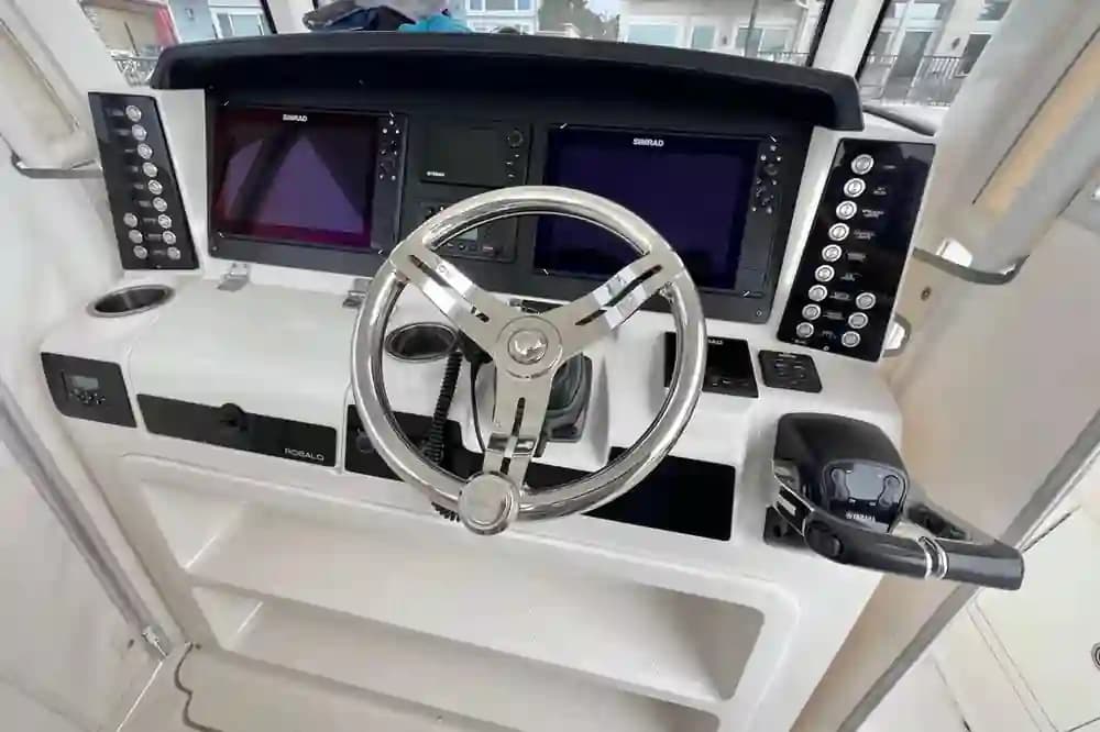 Robalo R302 a la venta