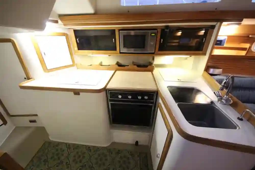 1993 Catalina Yachts 42 MKI for Sale in Long Beach, California Sloop 5