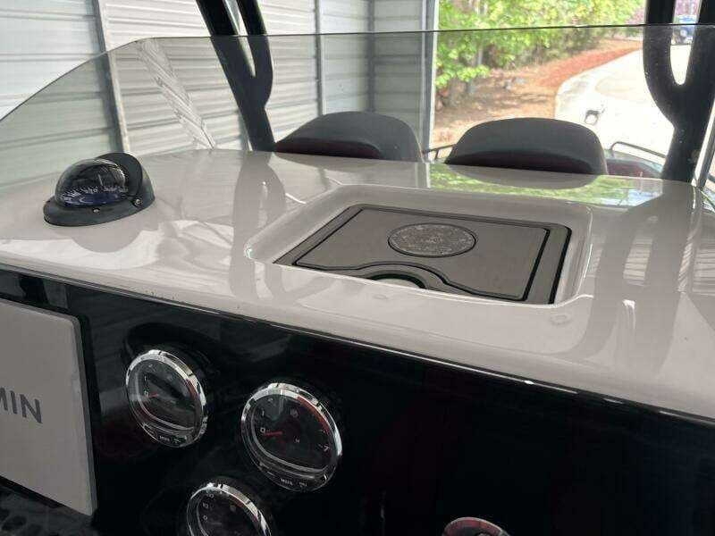 Concept 27' Open Deck zum Verkauf