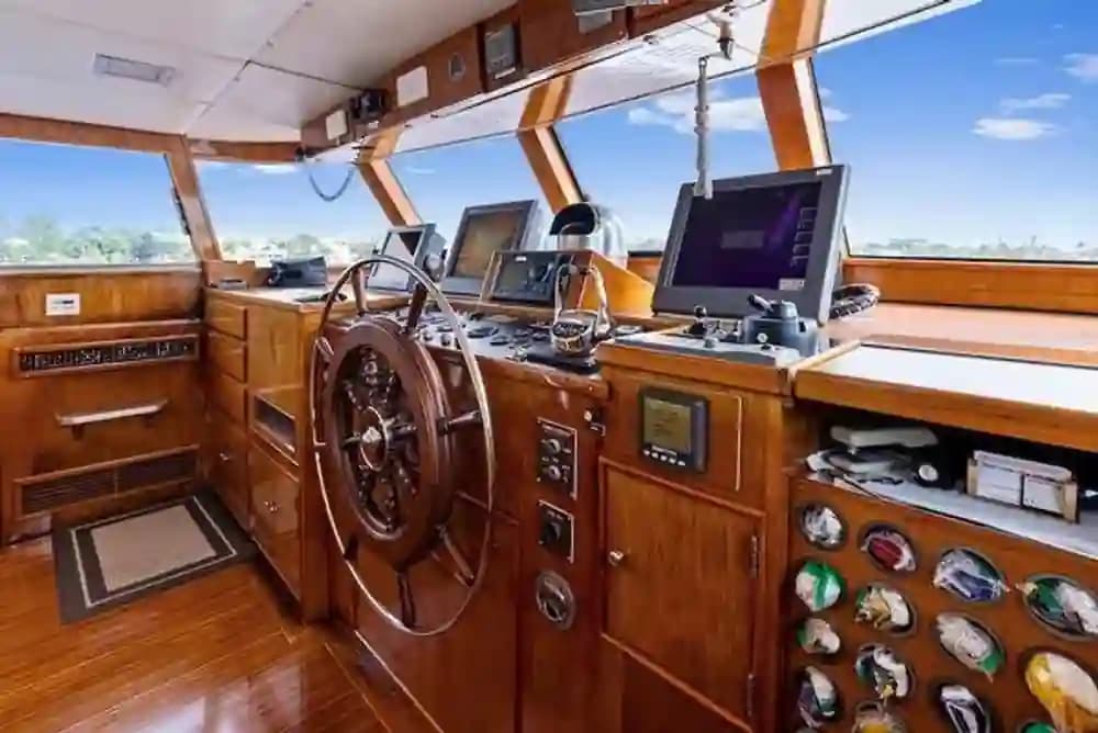 1973 Burger Boats 310C for Sale in Fort Lauderdale, Florida Antique/Classic 3