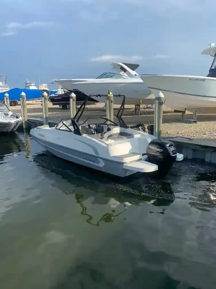 Bayliner 190 Deck Boat zum Verkauf