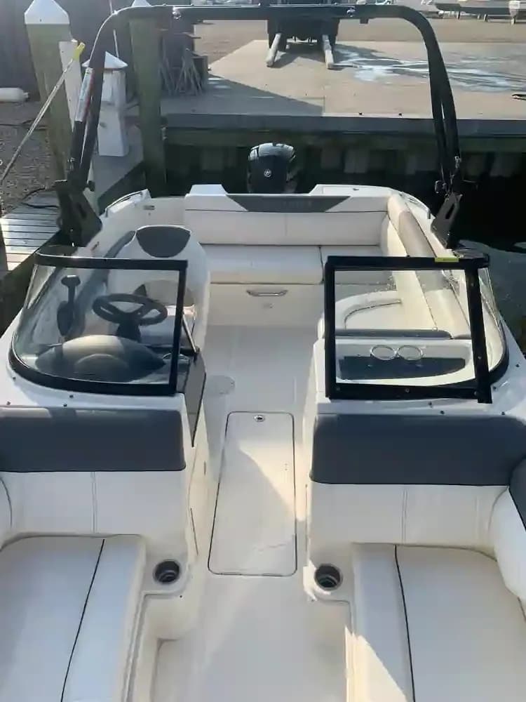 Bayliner 190 Deck Boat zum Verkauf