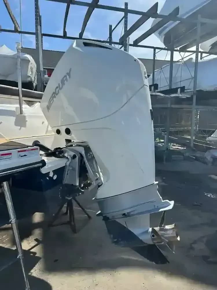 Sea Ray SPX 230 Outboard for Sale