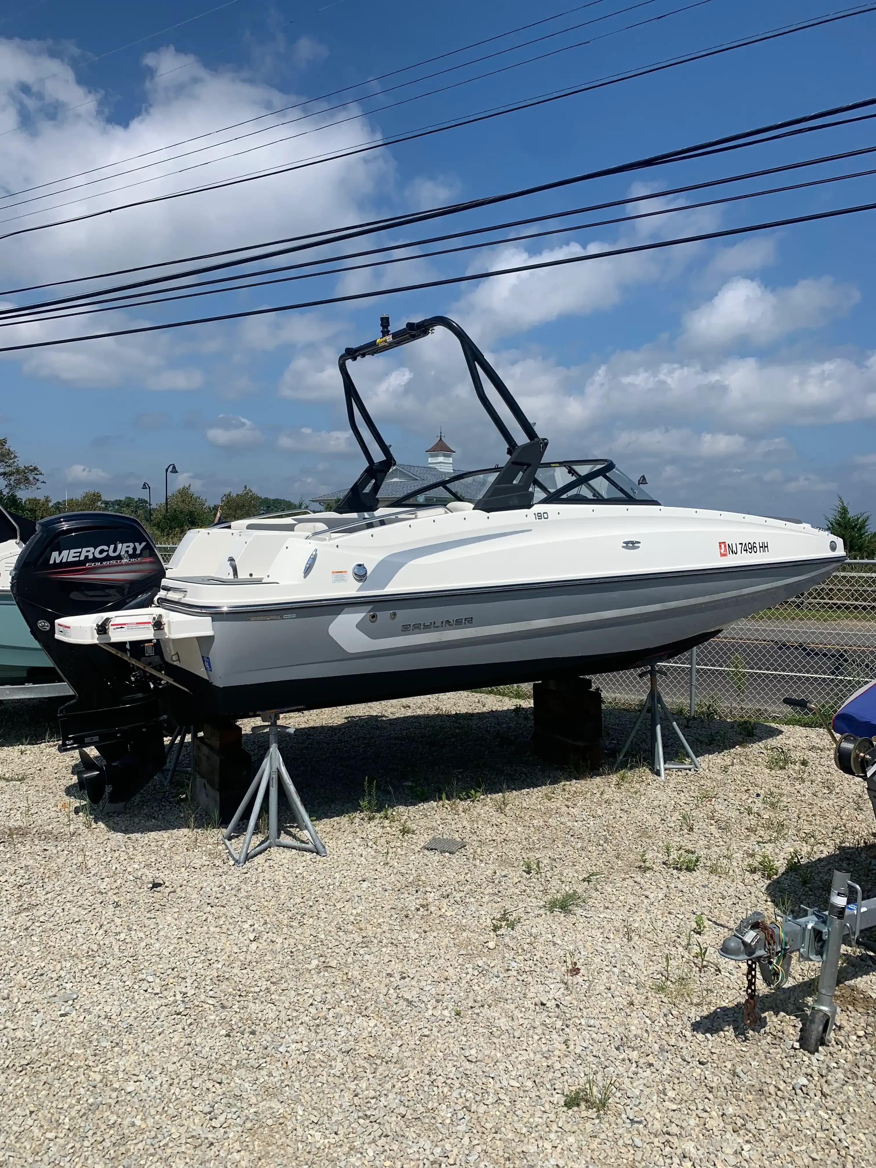 Bayliner 190 Deck Boat zum Verkauf