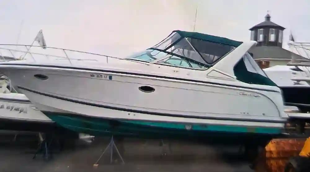 Chris-Craft 308 Express Cruiser for Sale