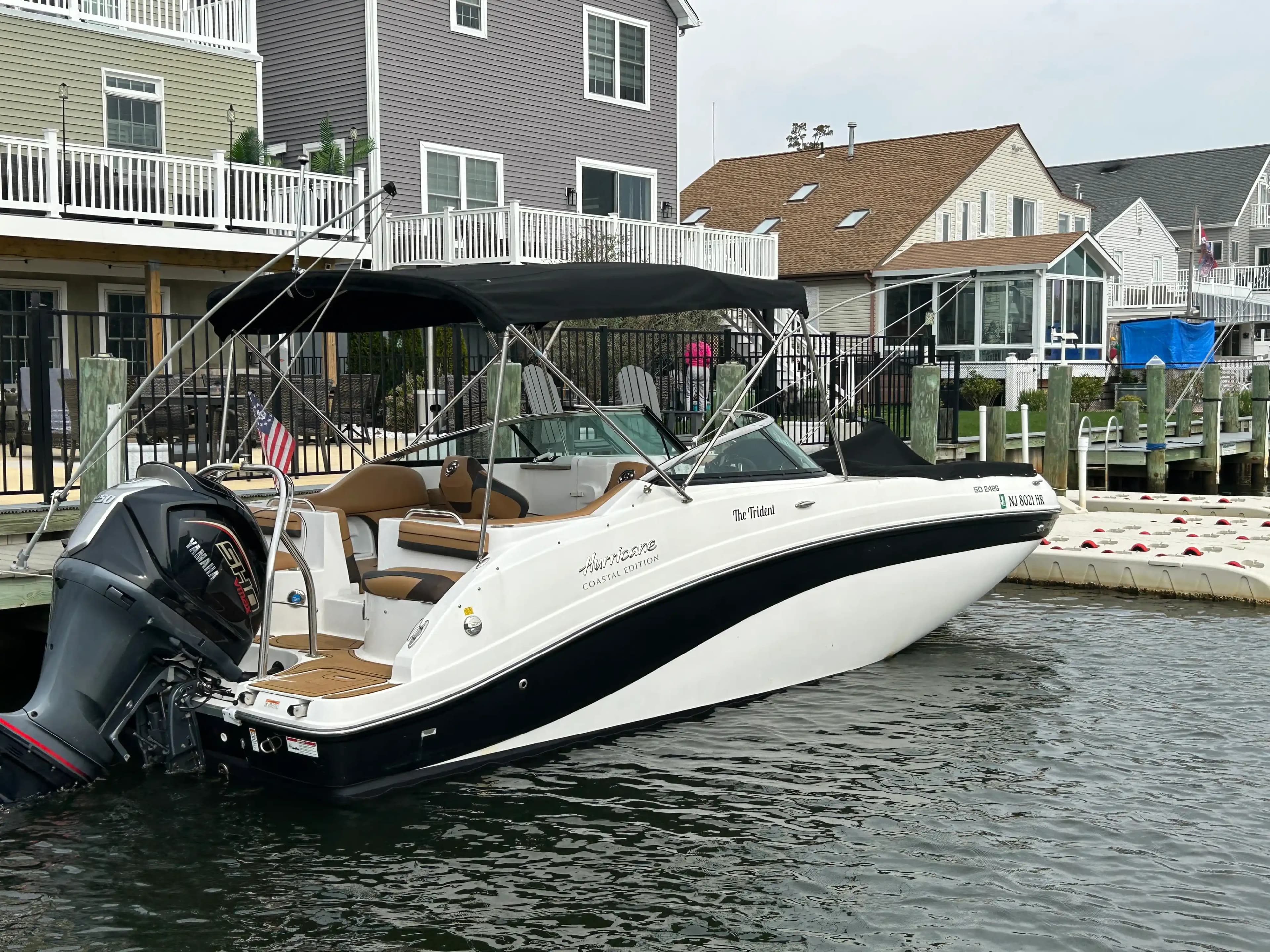 Hurricane SunDeck 2486 OB for Sale