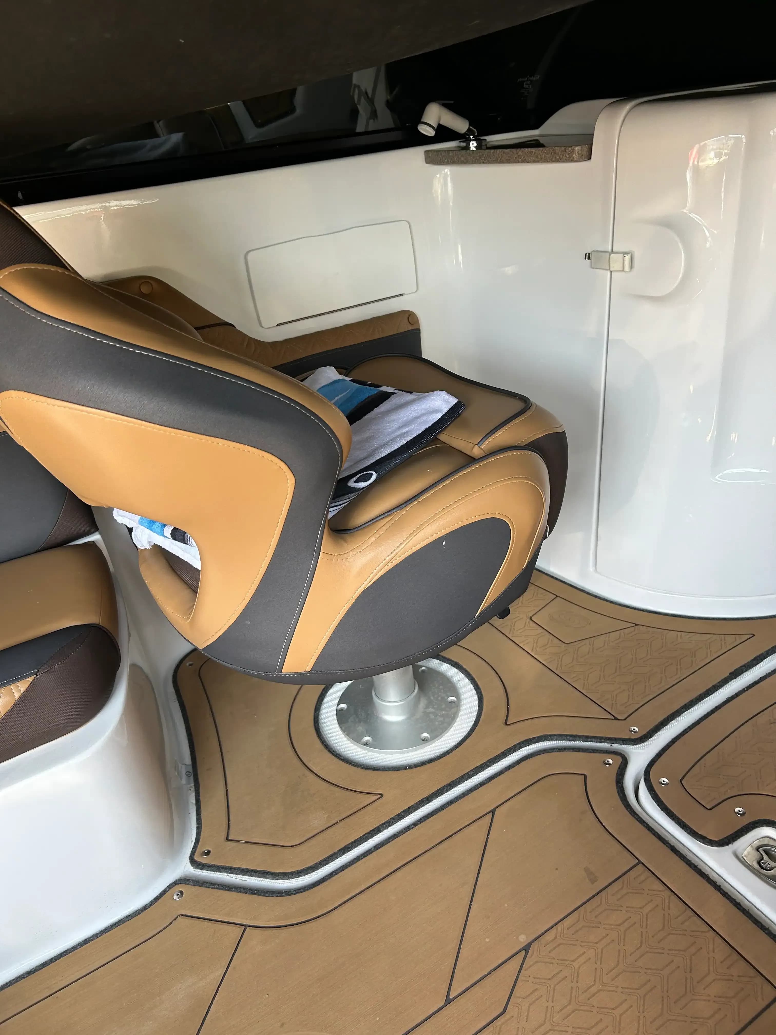 2022 Hurricane SunDeck 2486 OB for Sale in Toms River, New Jersey Bowrider 5