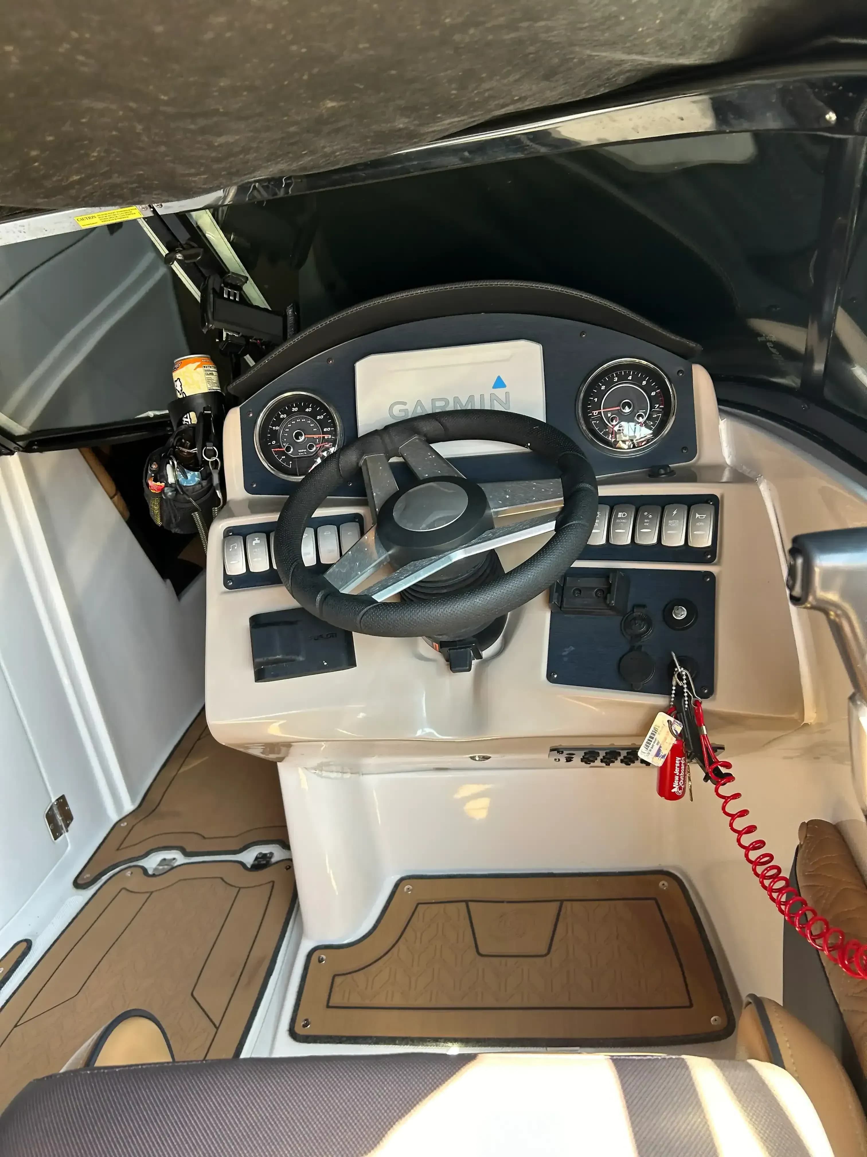 Hurricane SunDeck 2486 OB for Sale
