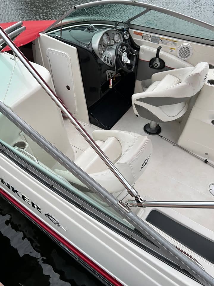 Rinker 246 Bow Rider te koop