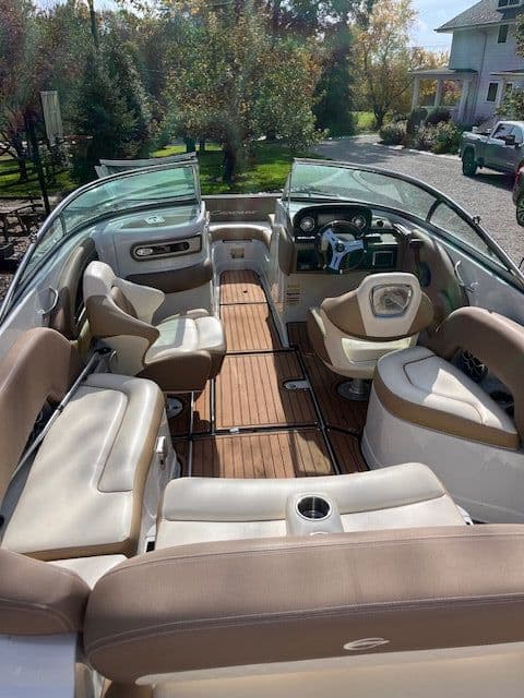 Crownline e235 for Sale