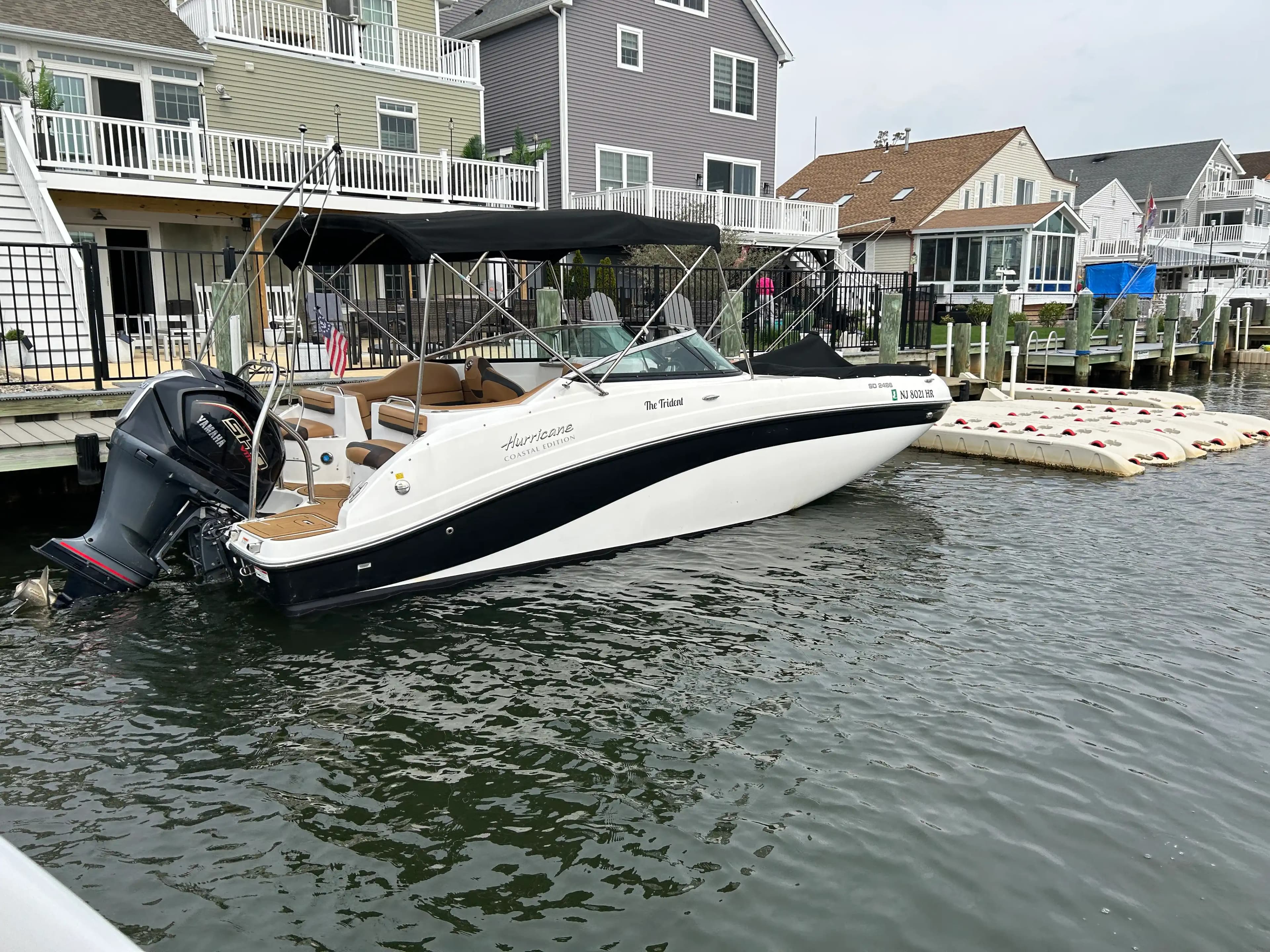 Hurricane SunDeck 2486 OB for Sale