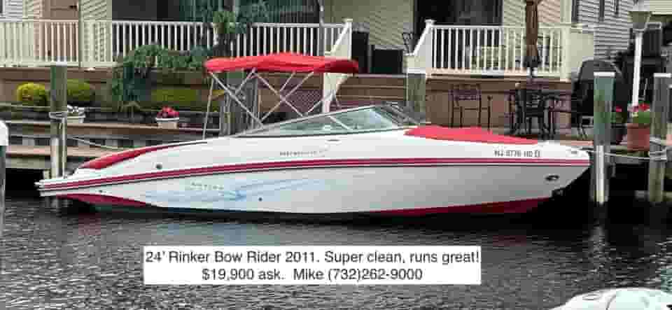 2011 Rinker 246 Bow Rider