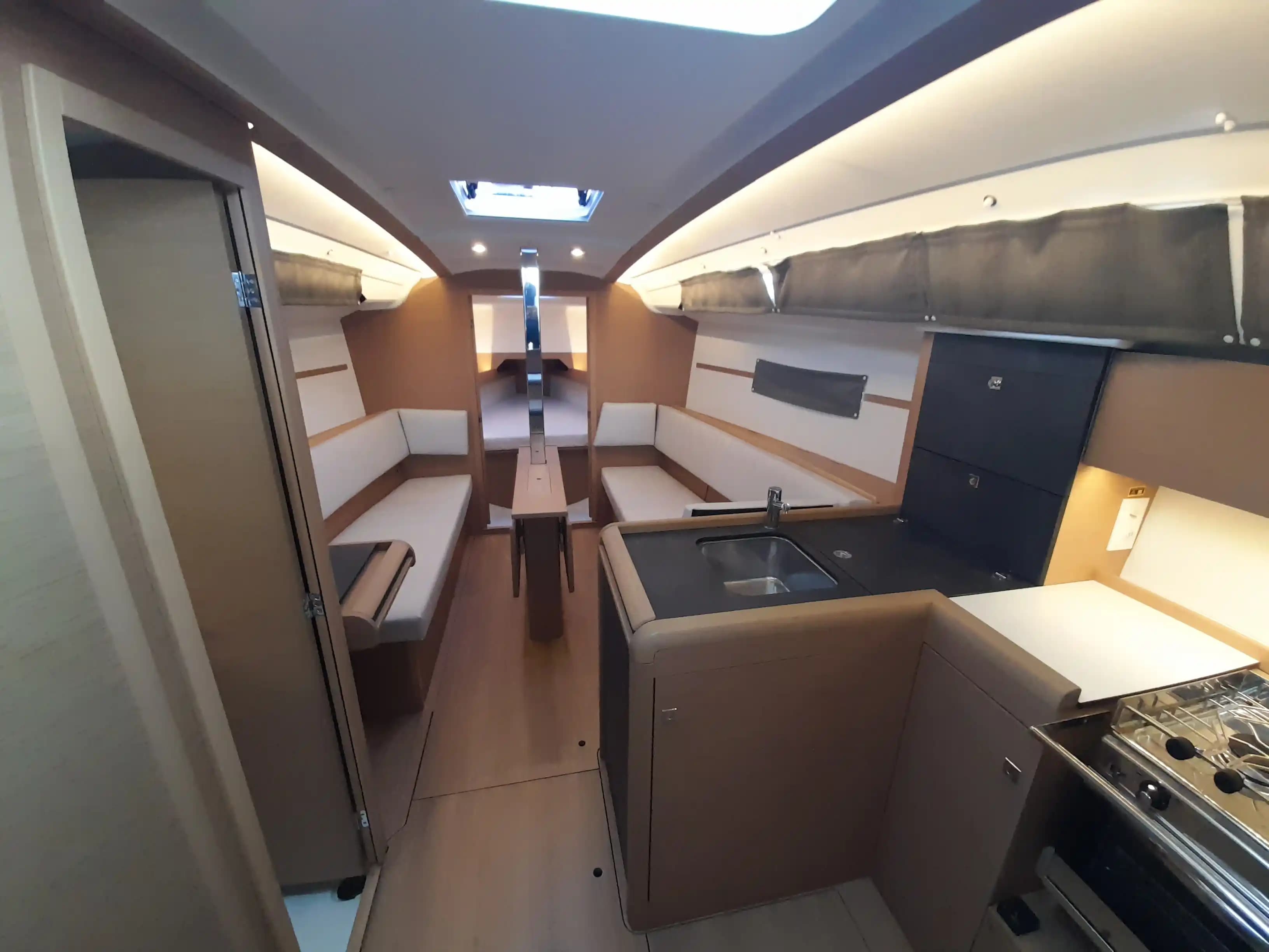 2023 Jeanneau Sun Odyssey 349 Sold in Barcelona, ES Racer/Performance 2