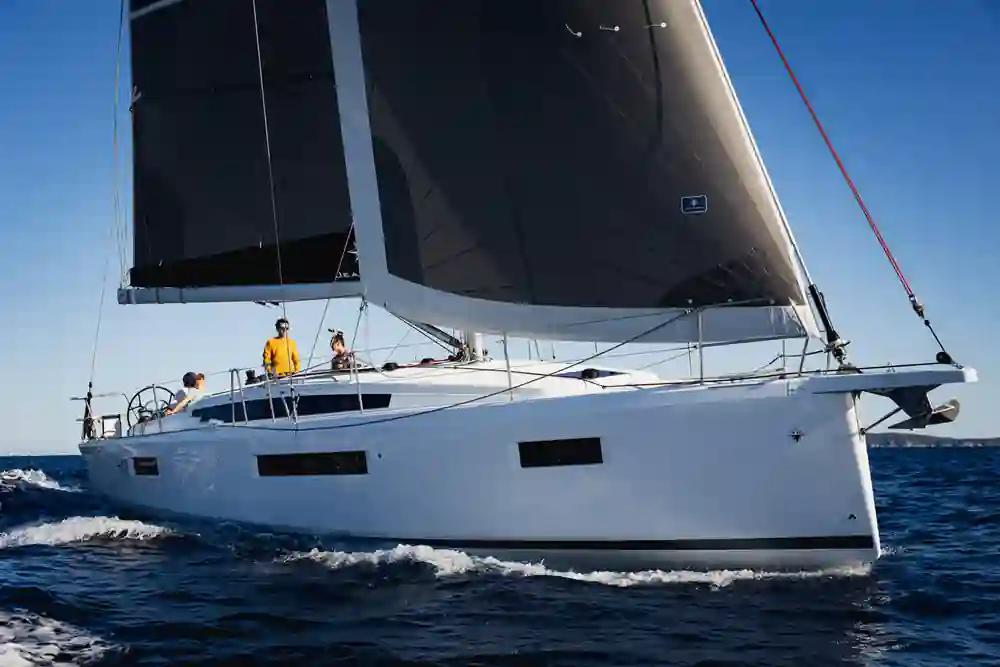 Jeanneau 415 For Sale